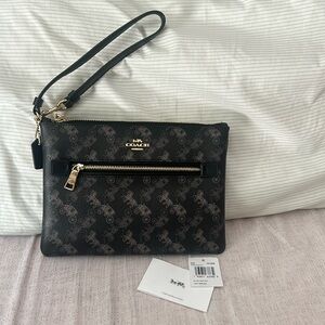 NWT Coach wristlet